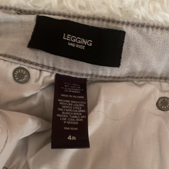 Moving ✌🏼 - Picture 3 of 3